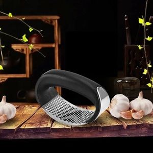 Garlic Press Crusher Mincer Chopper Peeler Squeeze Ginger Cutter Stainless Steel